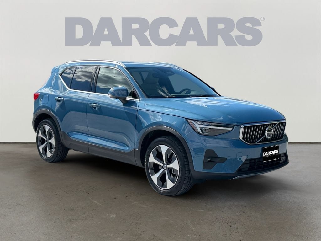 Certified 2024 Volvo XC40 B5 Plus w/ Climate Package