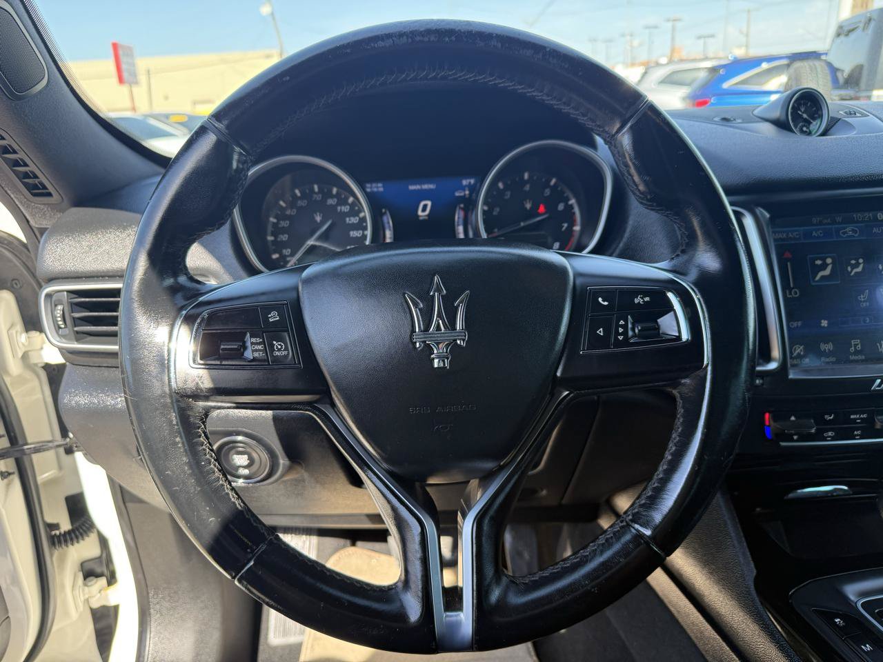 Used 2018 Maserati Levante AWD/4WD image 17