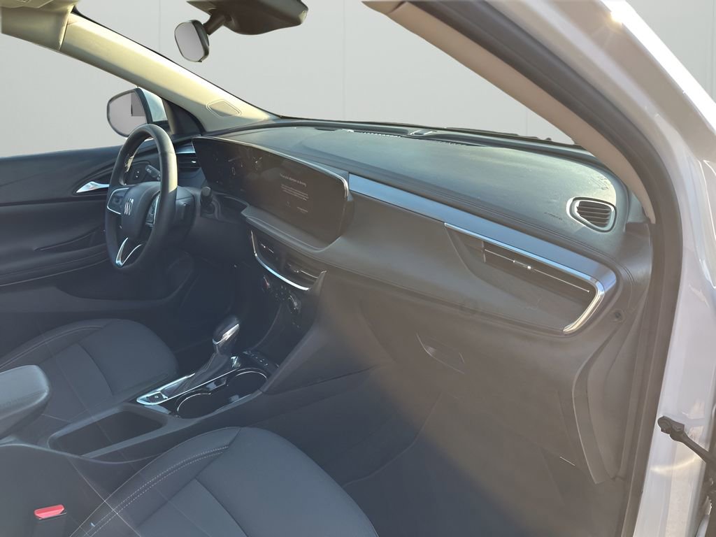 Used 2024 Buick Encore GX Preferred w/ Comfort Package image 14