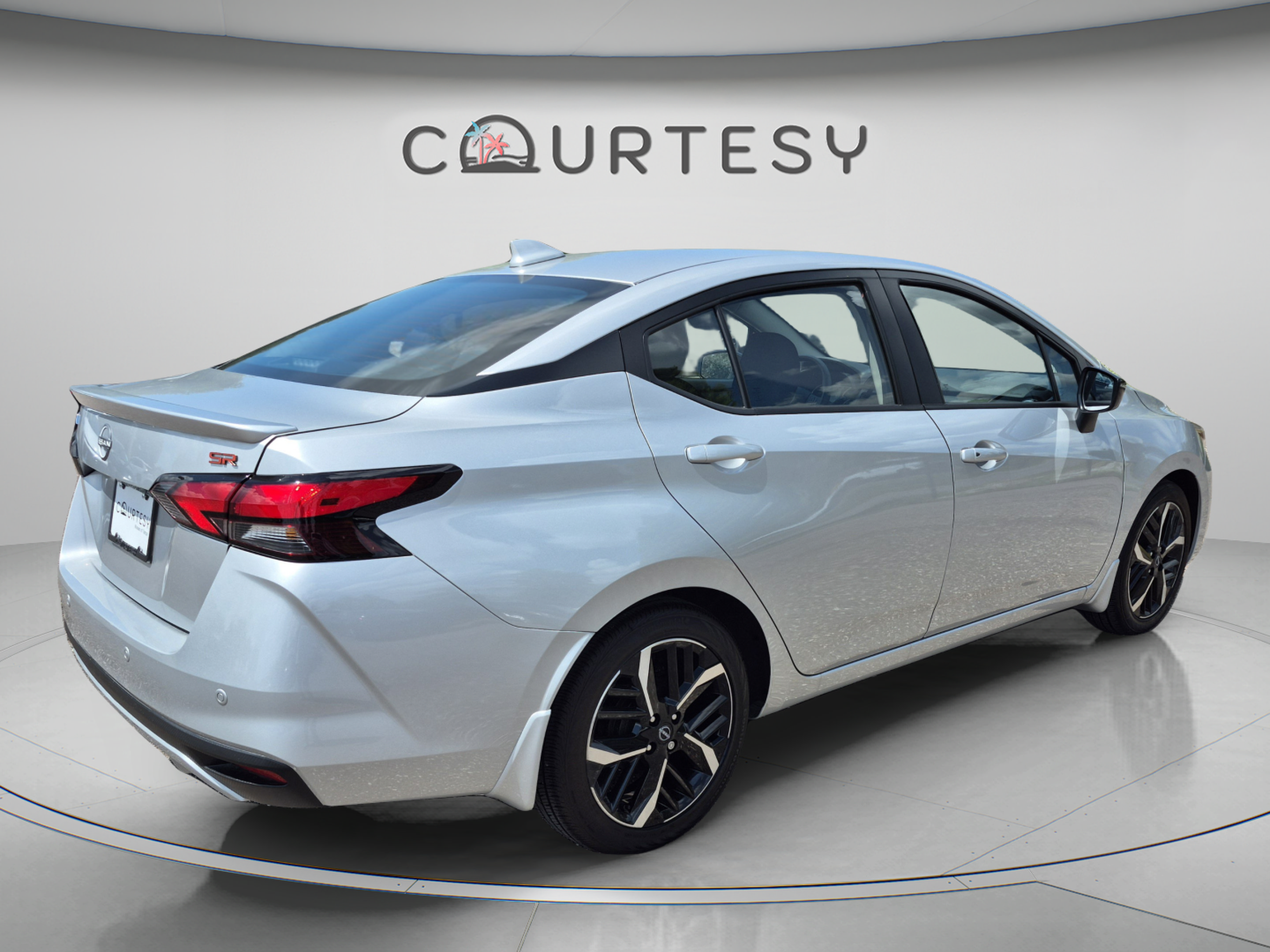 Certified 2025 Nissan Versa SR w/ Trunk Package FWD image 7