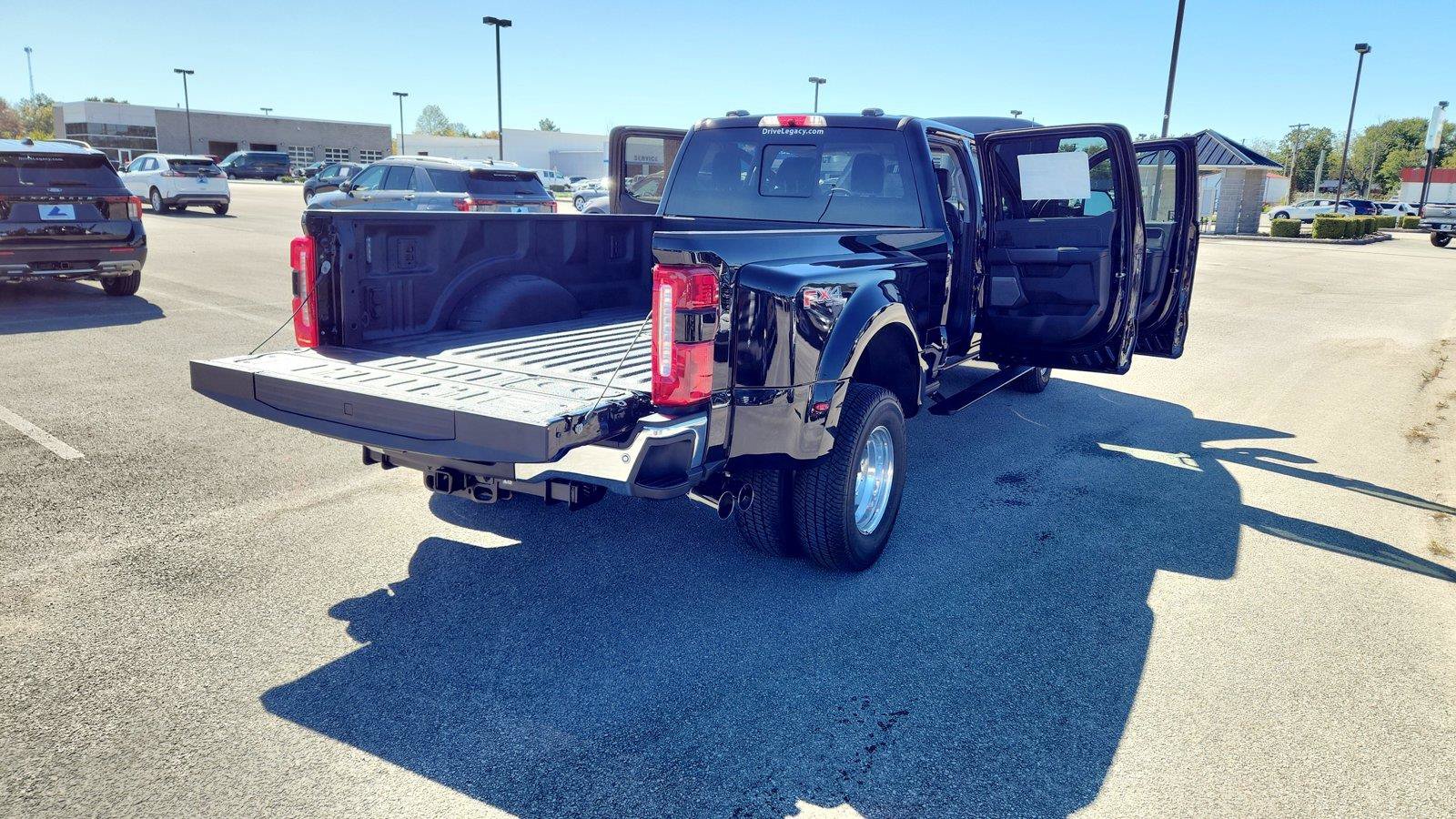 New 2027 Ford F350 Lariat w/ Lariat Ultimate Package AWD/4WD image 6