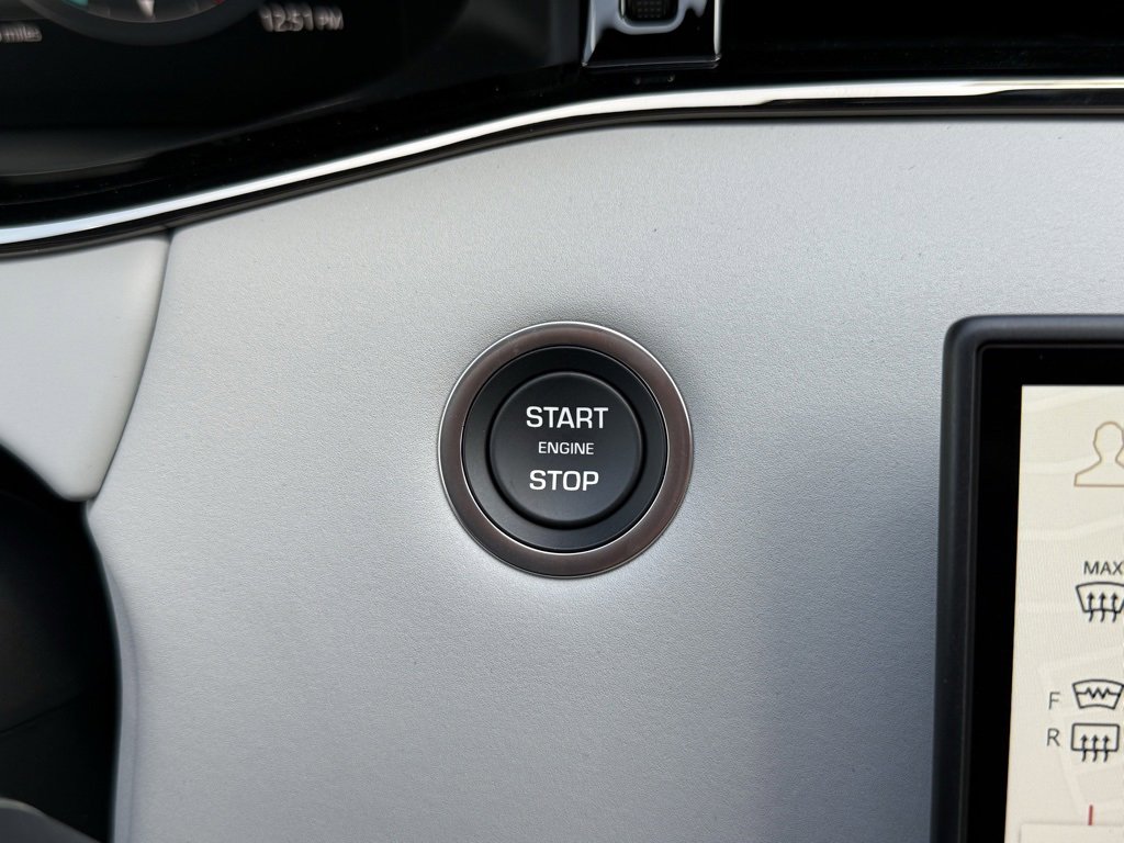 New 2026 Land Rover Range Rover Evoque Dynamic SE image 30