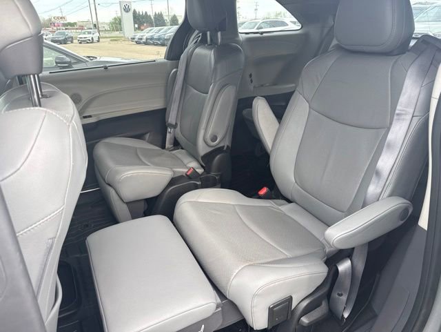 Certified 2023 Toyota Sienna Limited AWD/4WD image 13