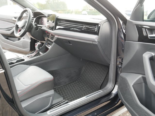 Certified 2025 Volkswagen Jetta GLI Autobahn FWD image 20