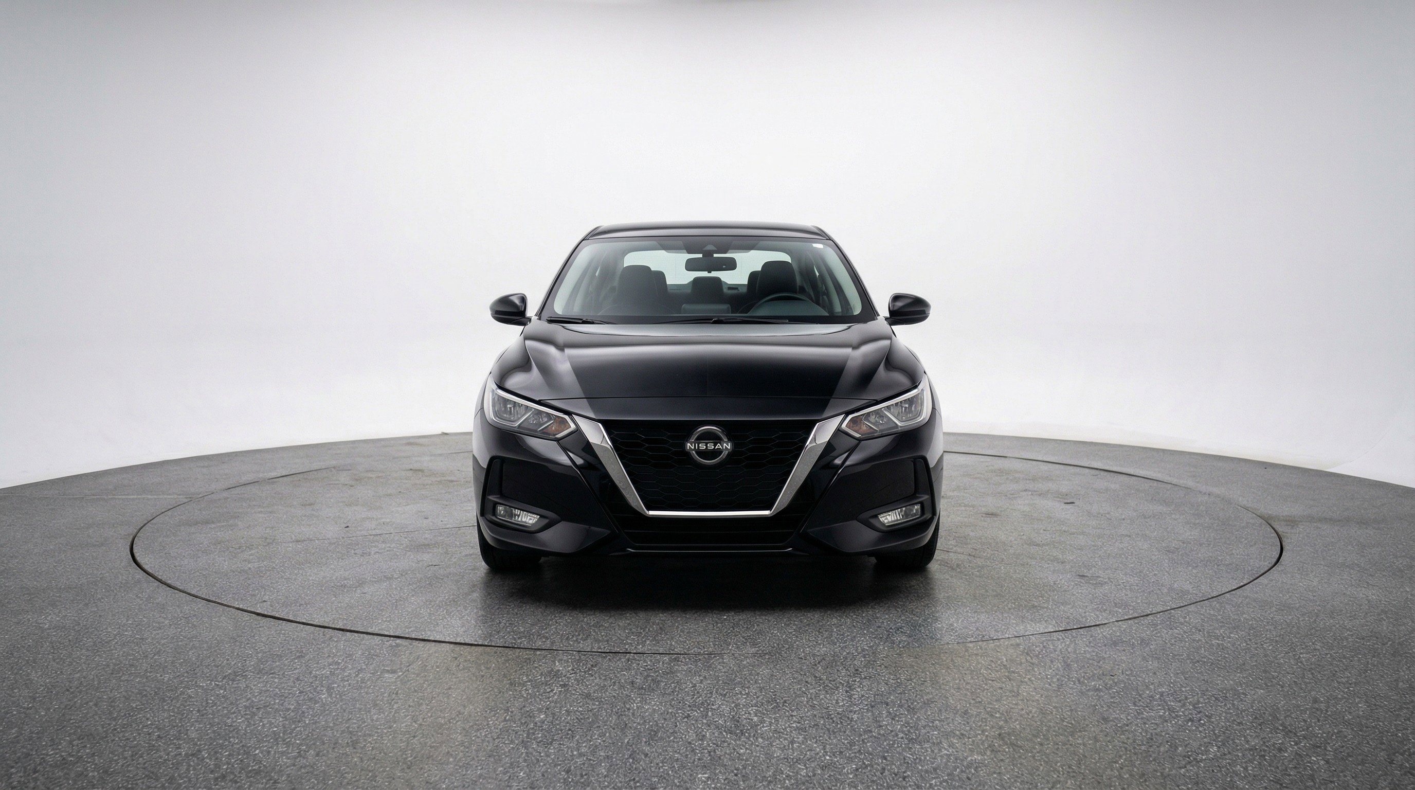 Used 2025 Nissan Sentra SV image 2