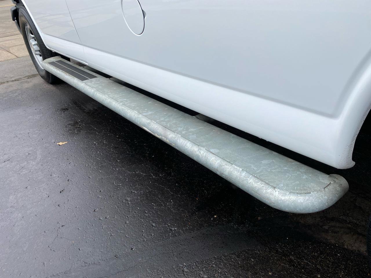 Used 2024 Chevrolet Express 2500 w/ Driver Convenience Package image 33