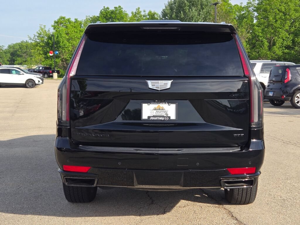 Used 2024 Cadillac Escalade Sport Platinum w/ LPO, ONYX Package AWD/4WD image 15