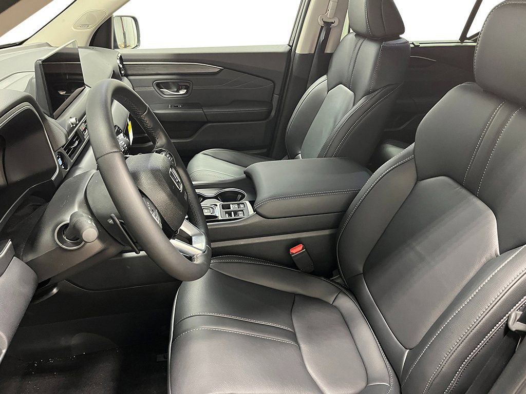 New 2026 Honda Pilot Touring image 12