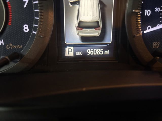 Used 2019 Toyota Sienna XLE image 19