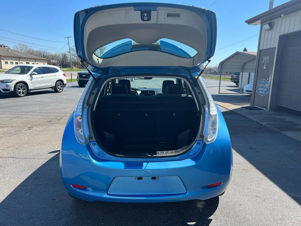 Used 2014 Nissan Leaf SL w/ Premium Package image 30