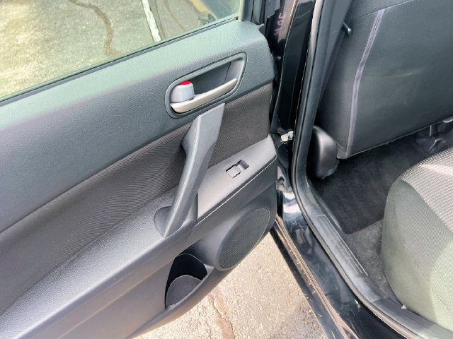 Used 2013 MAZDA MAZDA3 i SV w/ Convenience Pkg FWD image 19
