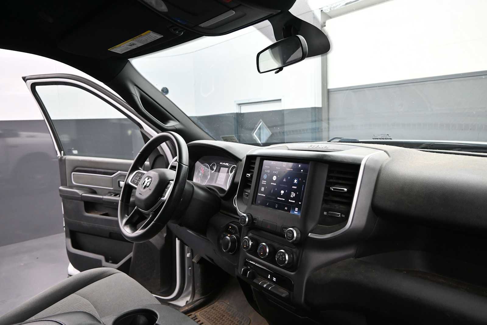 Used 2022 RAM 2500 Big Horn AWD/4WD image 25