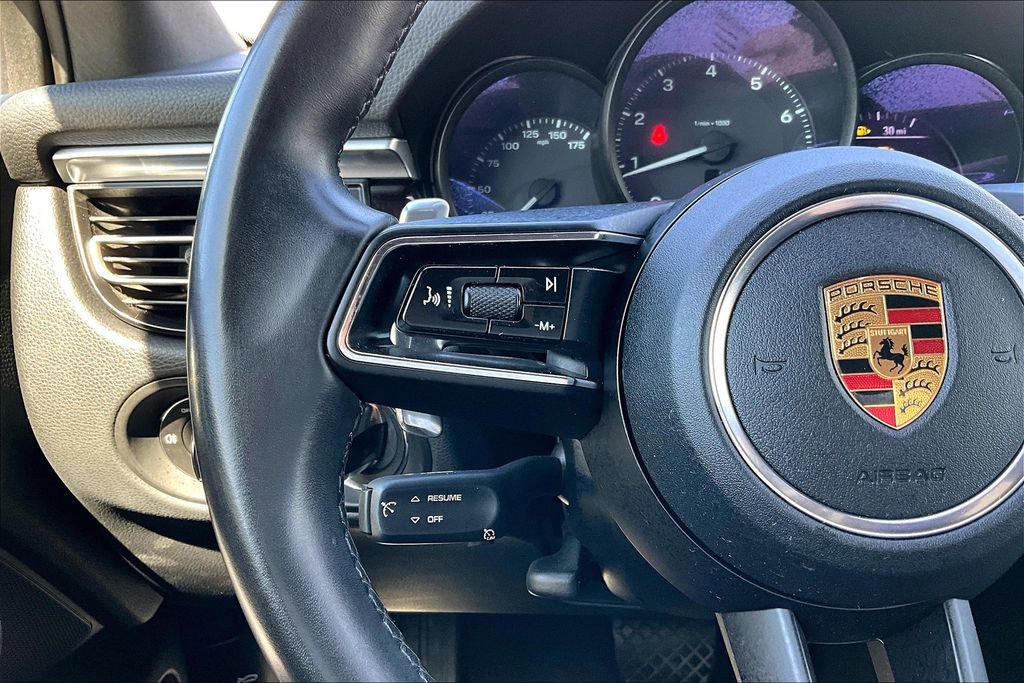 Used 2022 Porsche Macan image 27