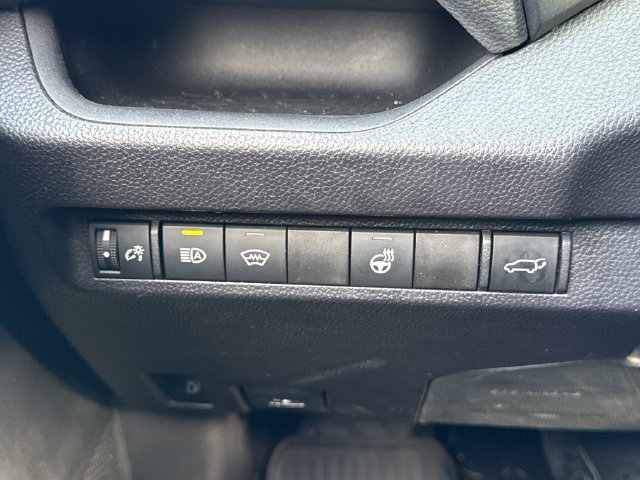 Certified 2025 Toyota RAV4 XLE w/ Convenience Package AWD/4WD image 38