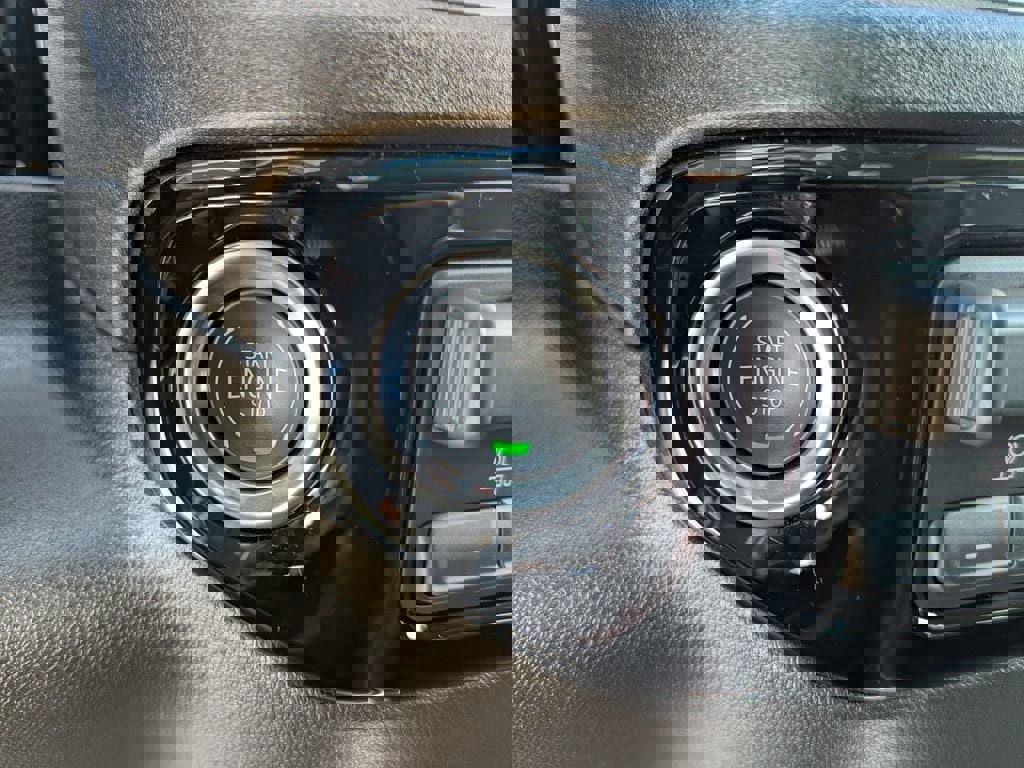 Certified 2026 Chevrolet Silverado 2500 LTZ w/ LTZ Convenience Package image 22