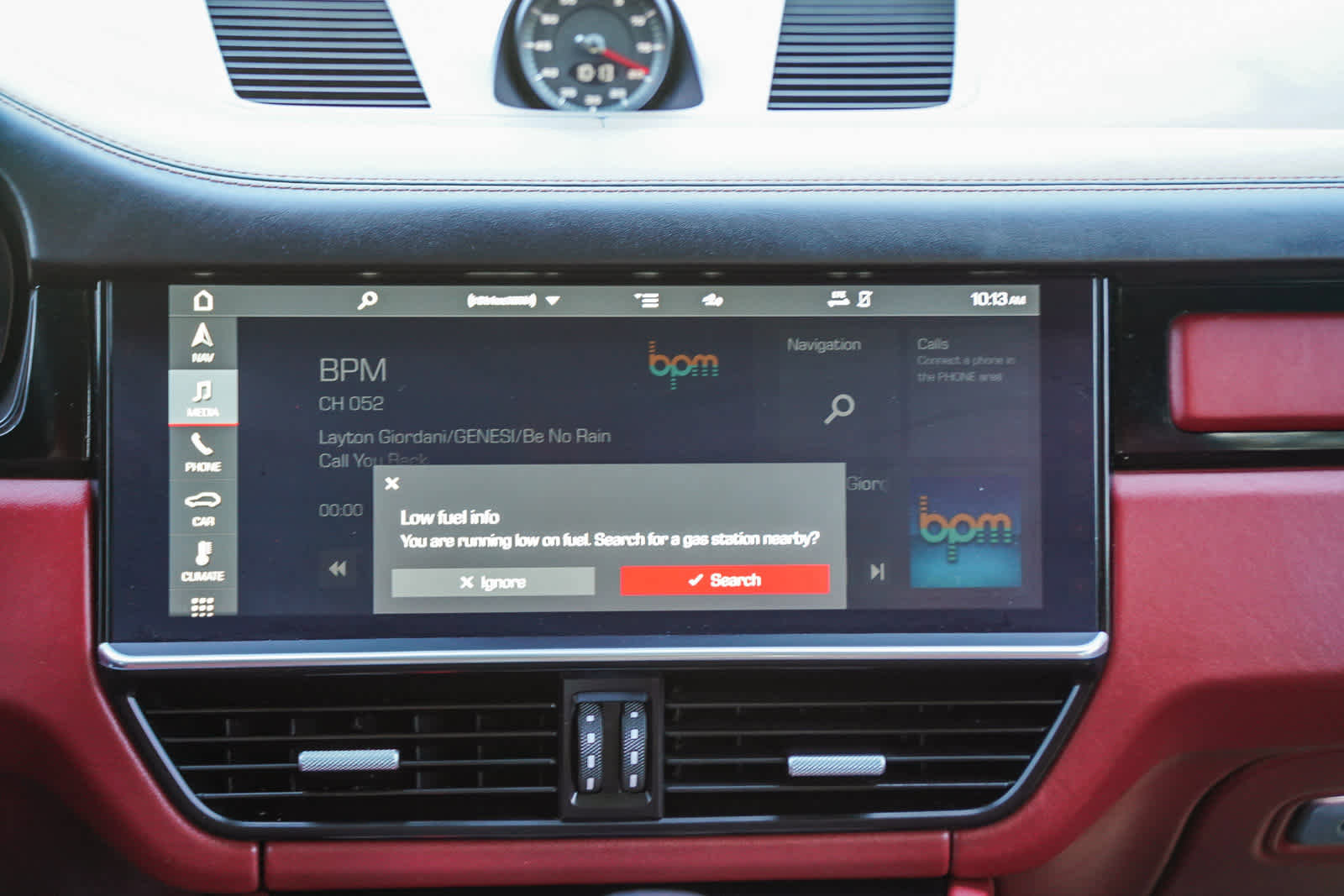 Used 2020 Porsche Cayenne Turbo image 14