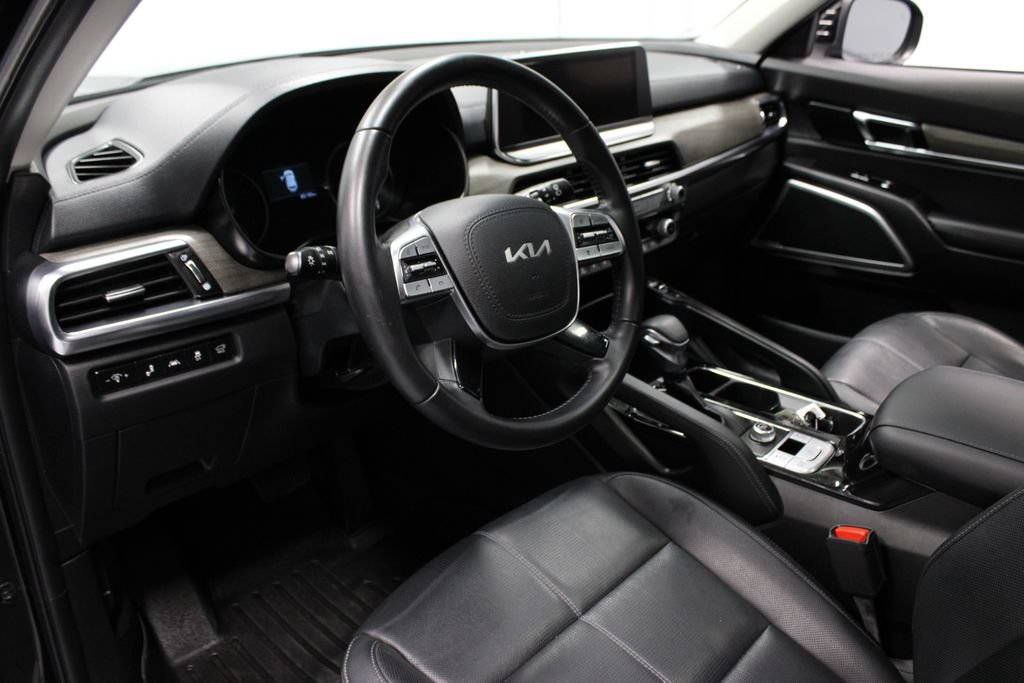 Used 2022 Kia Telluride EX w/ EX Premium Package FWD image 25