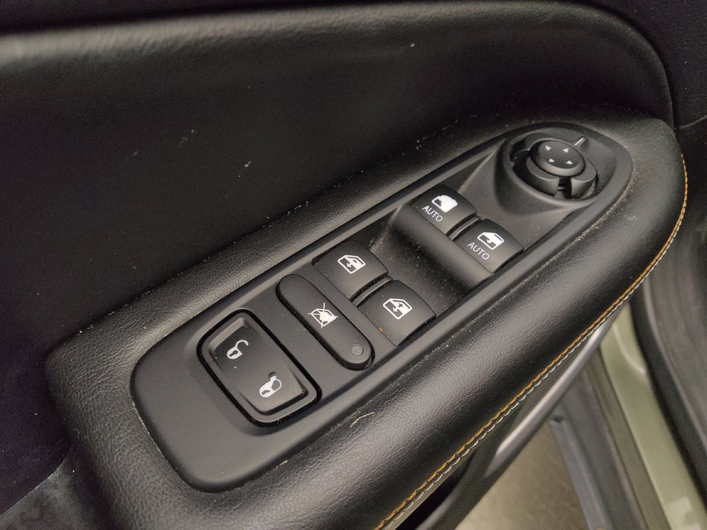 Used 2020 Jeep Compass Latitude w/ Safety & Security Group FWD image 27