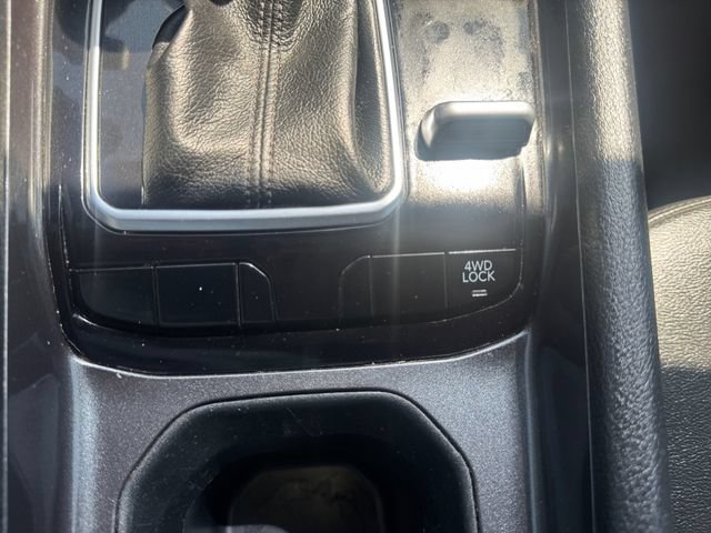 Used 2025 Jeep Compass Latitude AWD/4WD image 20