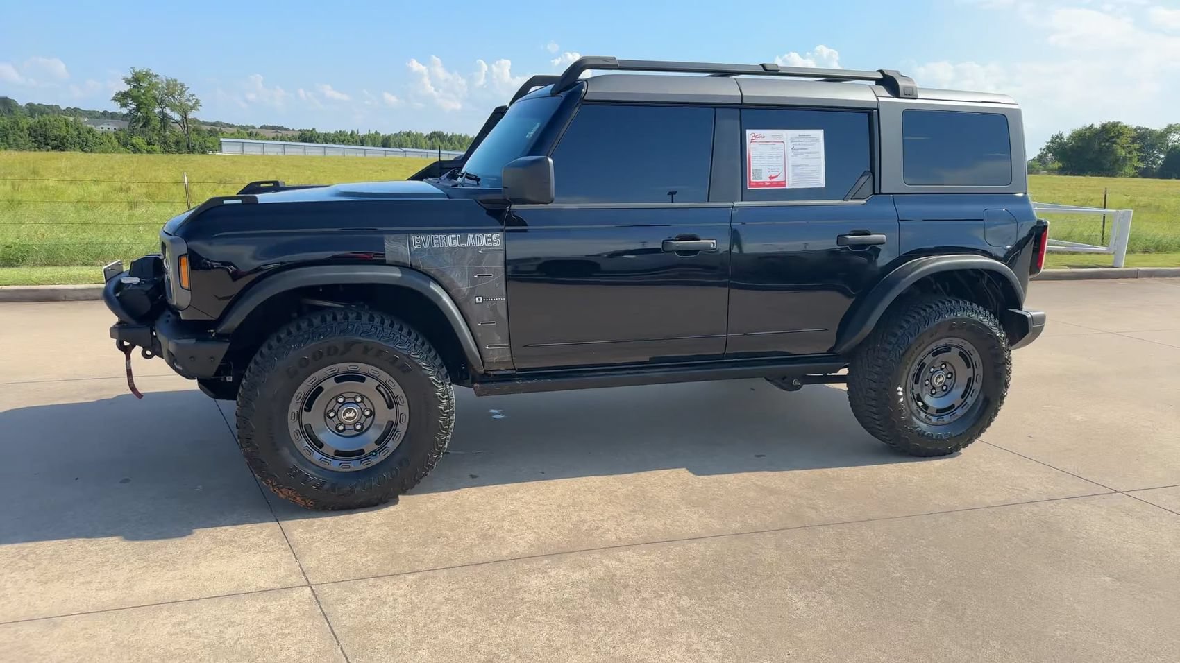 Used 2024 Ford Bronco Everglades AWD/4WD image 4