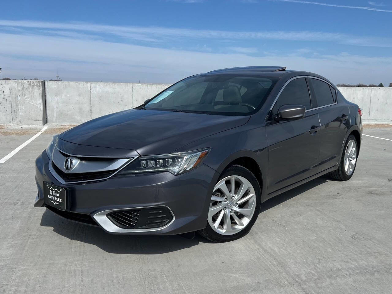 Used 2017 Acura ILX image 2