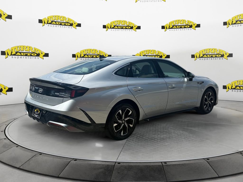 Used 2025 Hyundai Sonata SEL FWD image 5