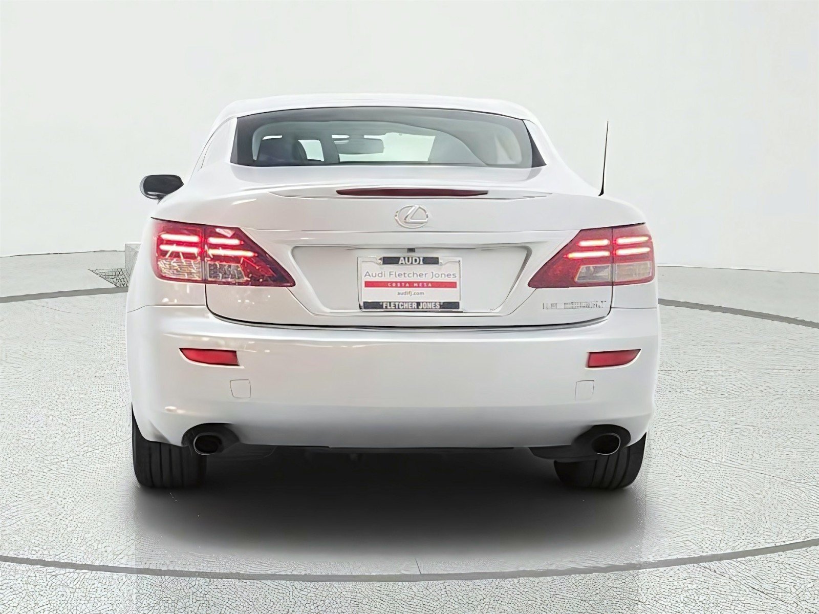Used 2015 Lexus IS 250C w/ Navigation System Package RWD image 6