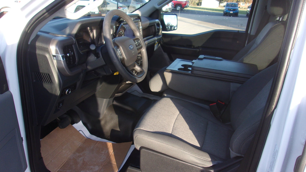 Used 2024 Ford F150 XL w/ Equipment Group 103A High image 3