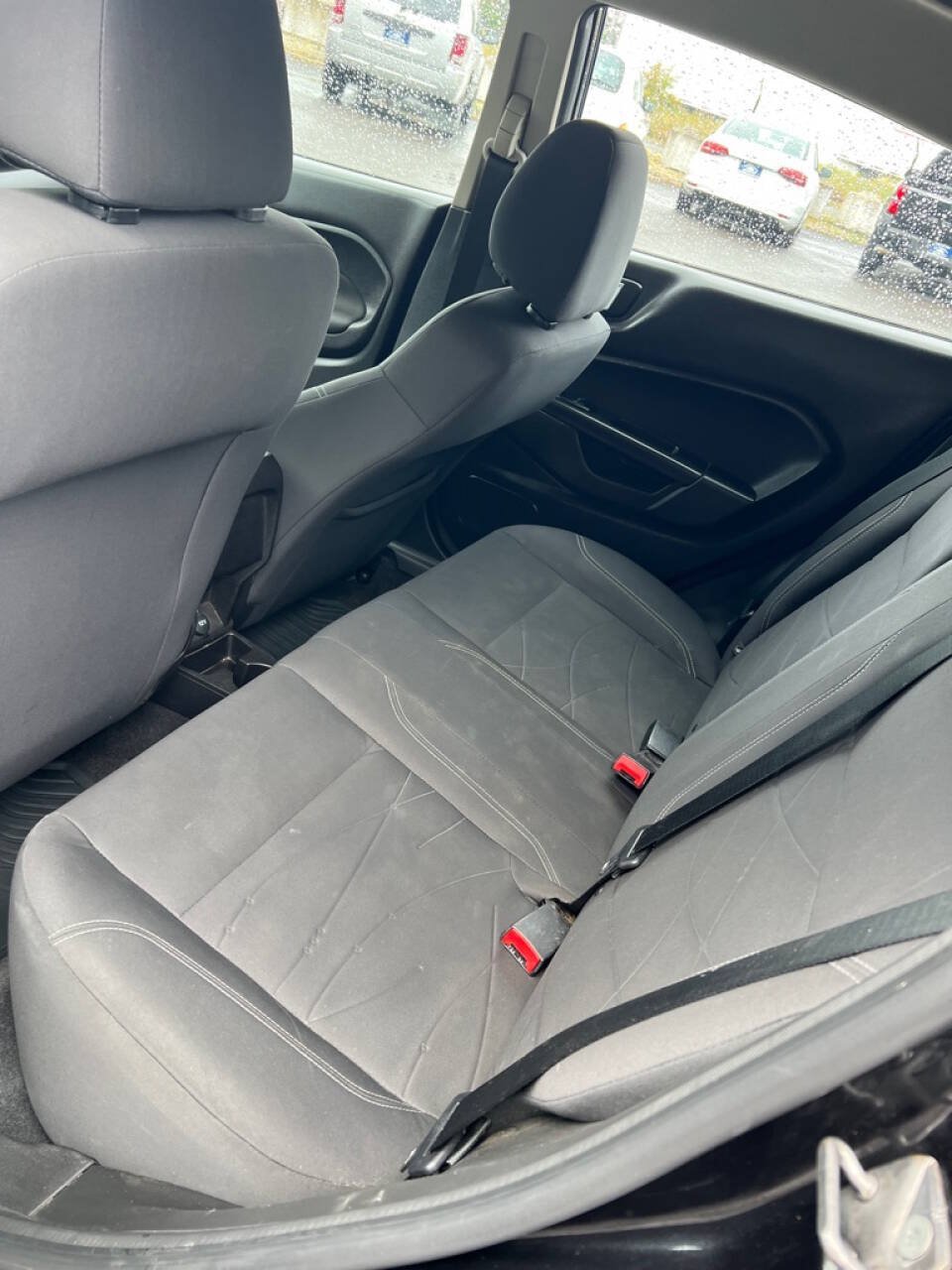 Used 2014 Ford Fiesta SE FWD image 24