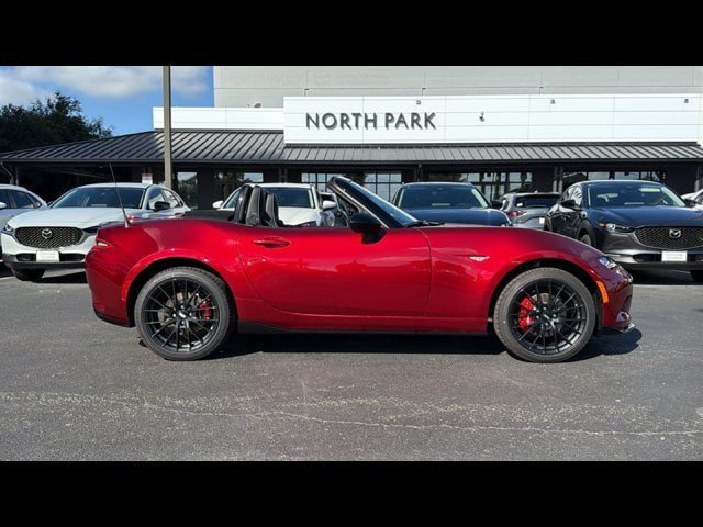 New 2026 MAZDA MX-5 Miata Club w/ Interior Package RWD image 10
