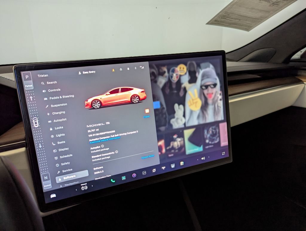 Used 2023 Tesla Model S Standard Range image 7