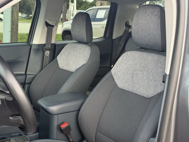 Used 2025 Ford Maverick XLT w/ XLT Luxury Package FWD image 16