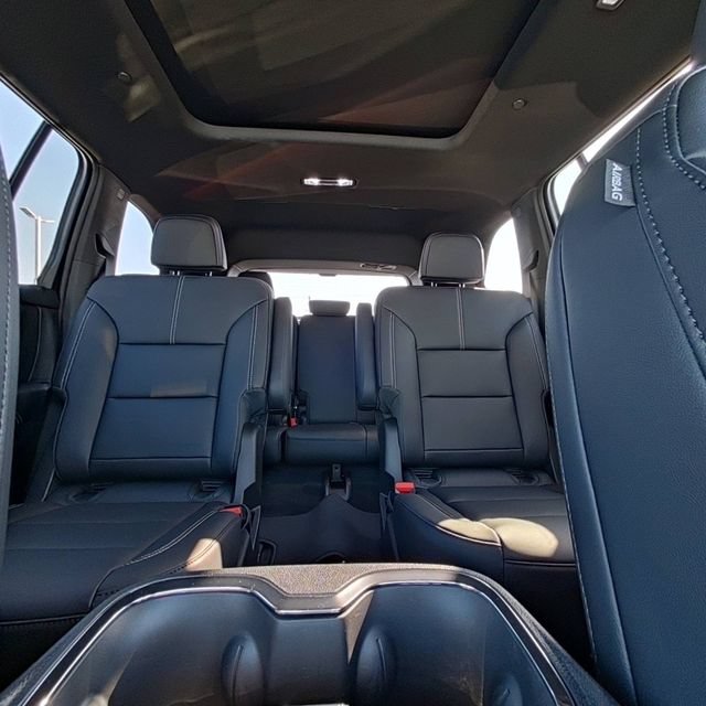 New 2026 GMC Acadia Elevation w/ Elevation Premium Package FWD image 34