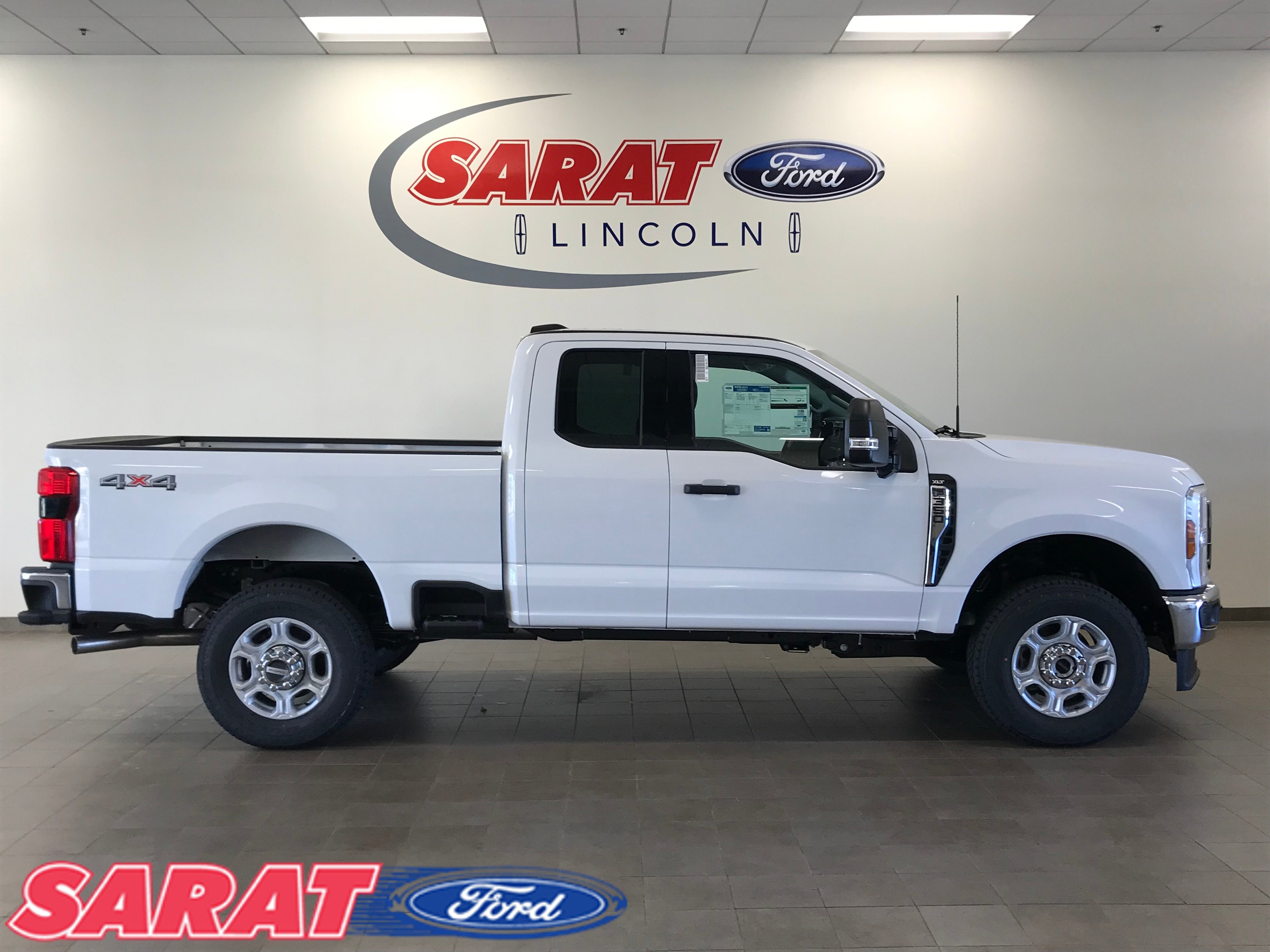 New 2027 Ford F350 XLT w/ 360-Degree Camera Package