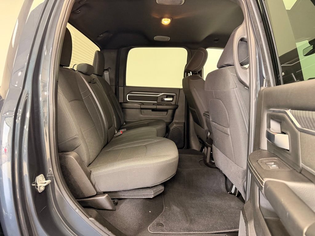 Used 2025 RAM 2500 Big Horn AWD/4WD image 15