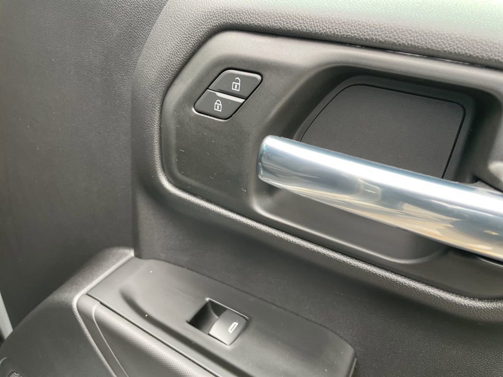 New 2026 Chevrolet Silverado 1500 Custom Trail Boss w/ Turbomax Blackout Package image 28