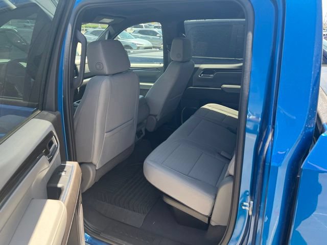 Used 2022 Chevrolet Silverado 1500 LT AWD/4WD image 11