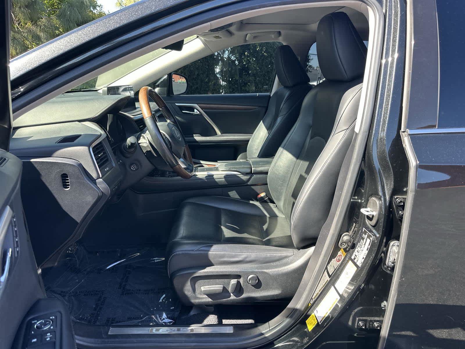 Used 2020 Lexus RX 350L FWD w/ Premium Package image 11