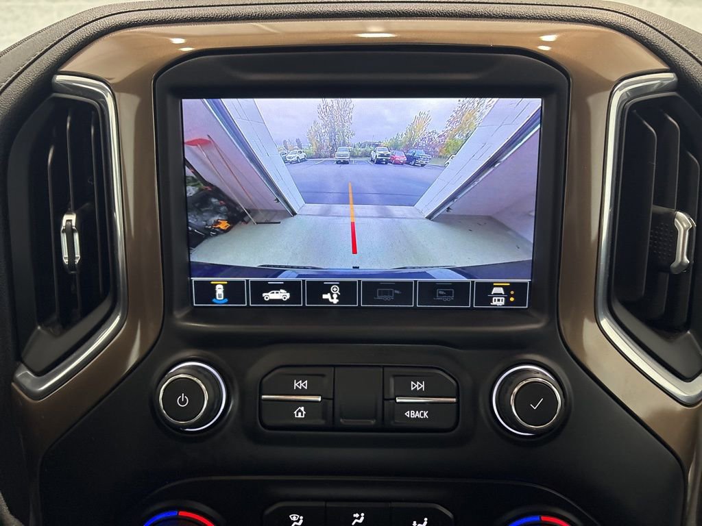 Used 2021 Chevrolet Silverado 1500 High Country image 36