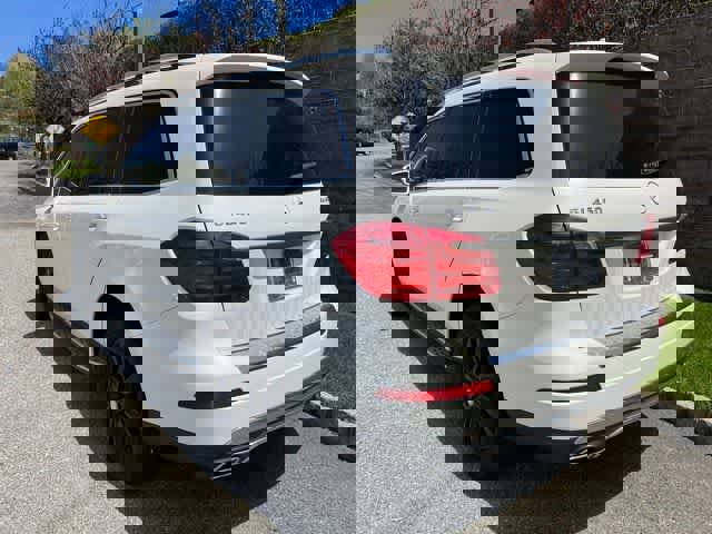 Used 2013 Mercedes-Benz GL 450 4MATIC image 6