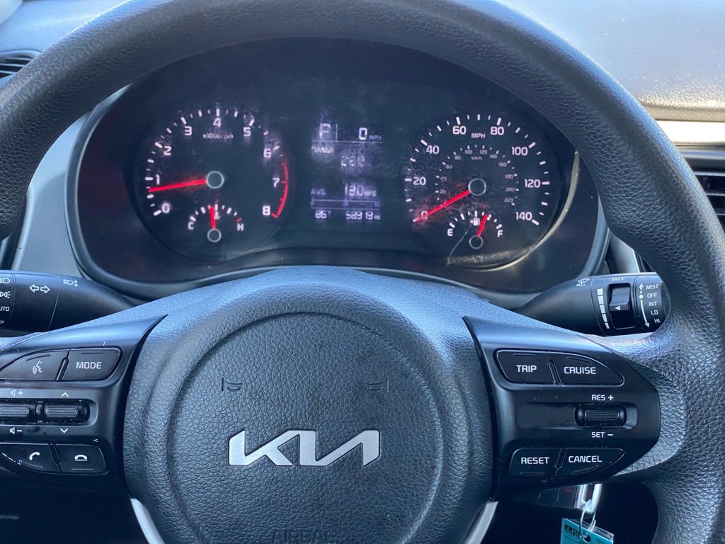 Used 2022 Kia Rio S image 16