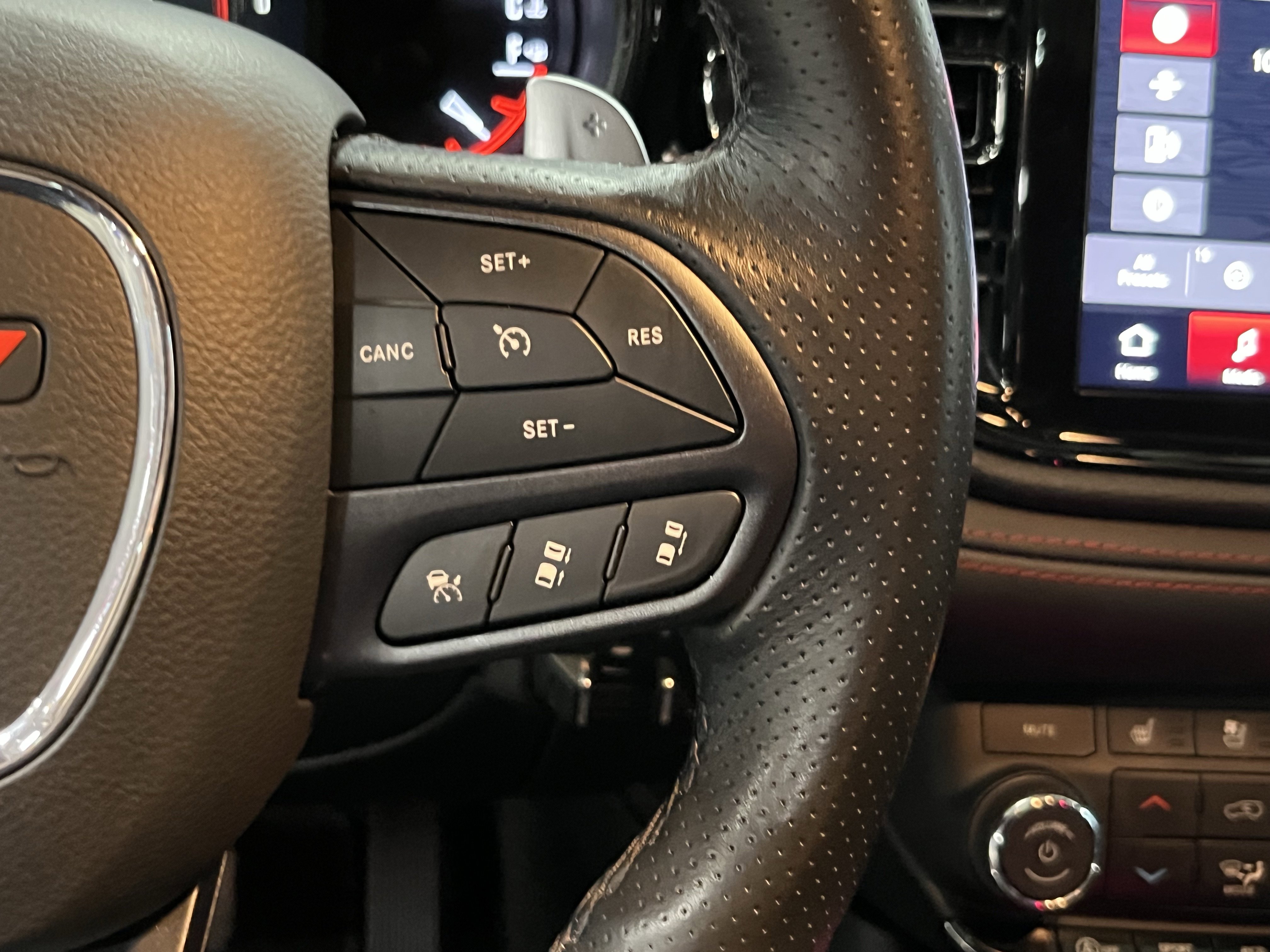 Used 2021 Dodge Durango R/T w/ Blacktop Package image 23