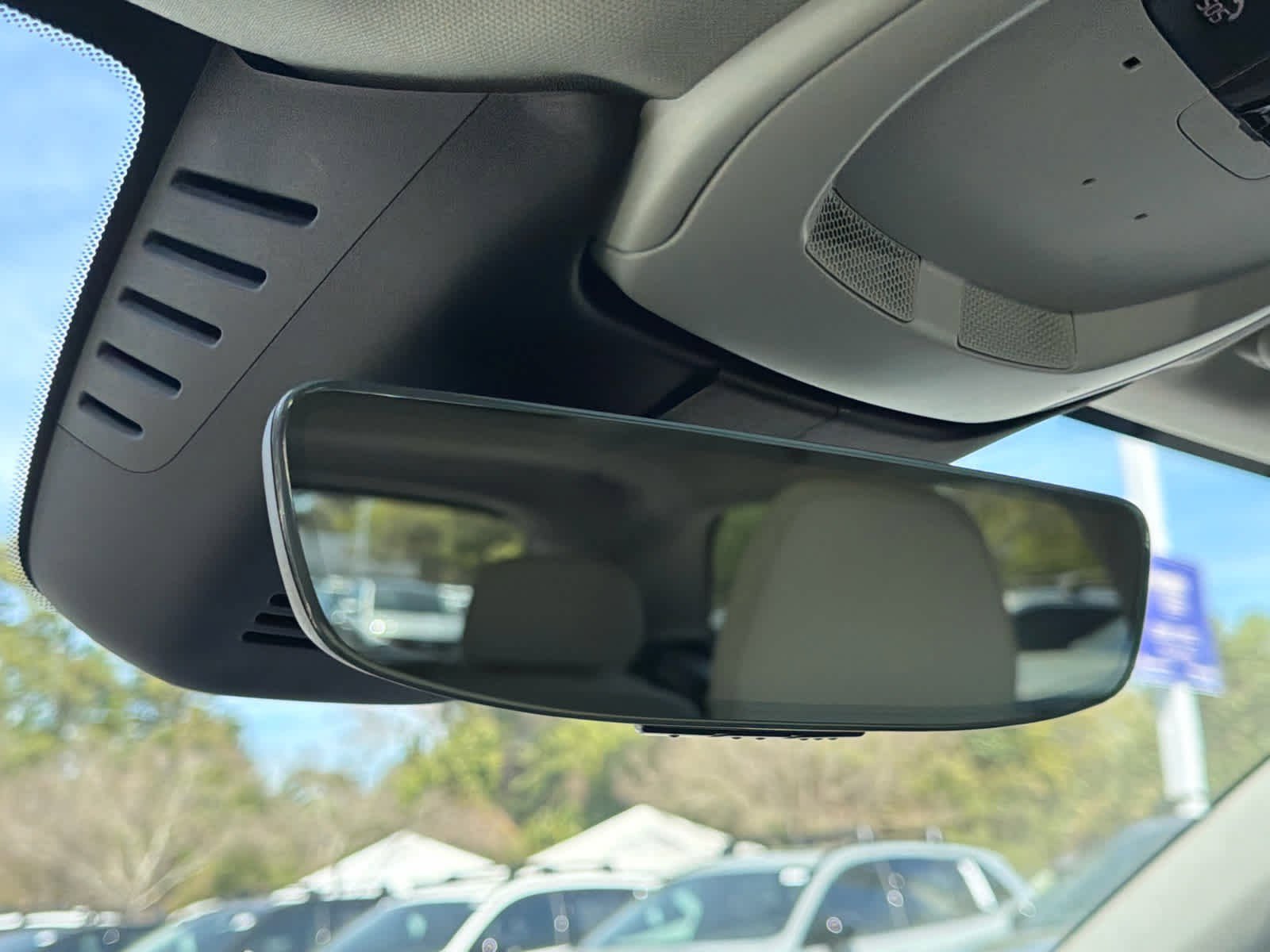 Used 2023 Volvo XC60 B5 Ultimate w/ Climate Package image 33