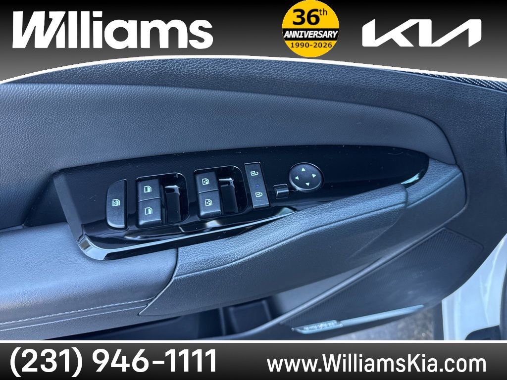 Used 2024 Kia Sportage SX image 37