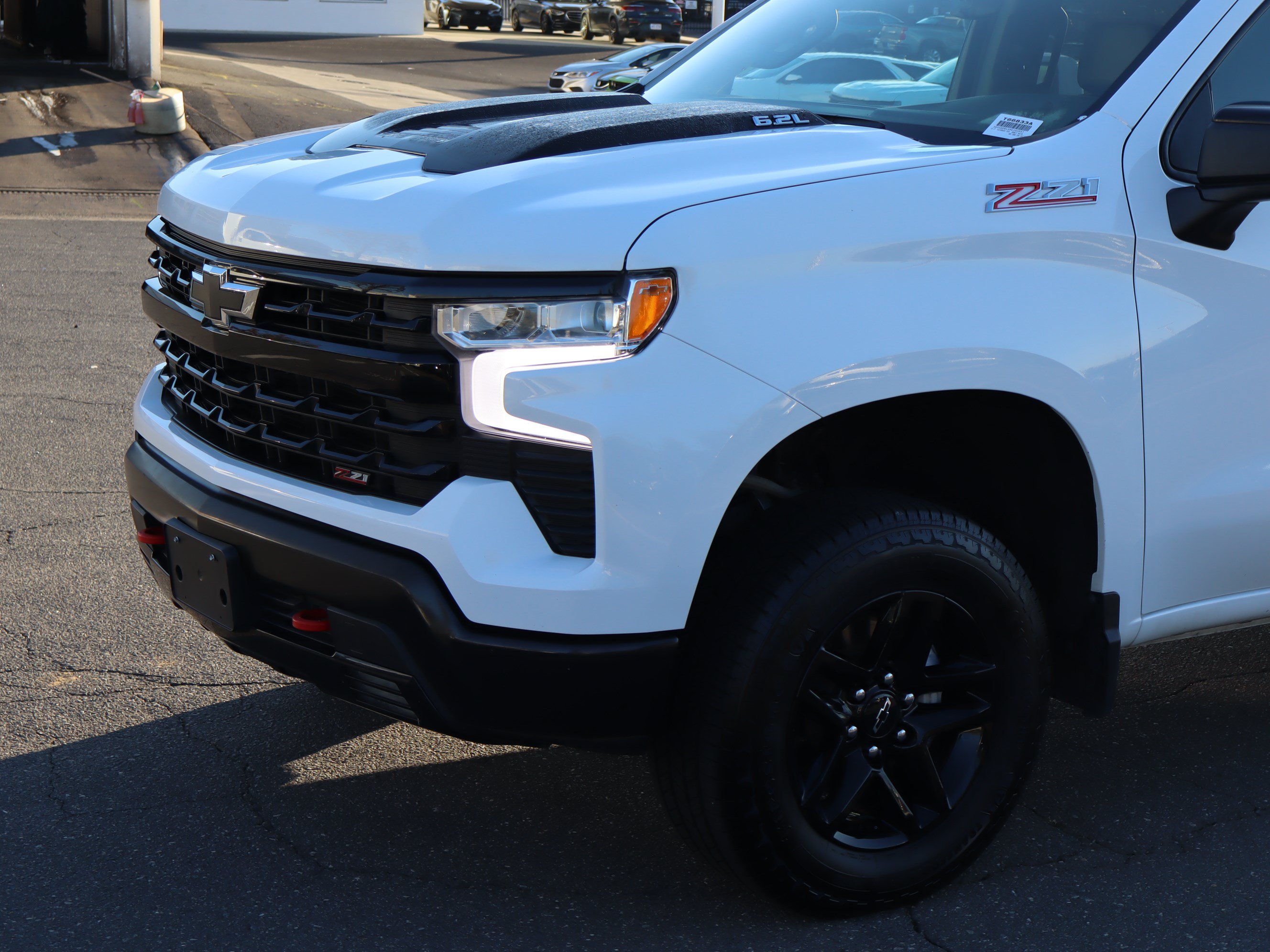 Used 2023 Chevrolet Silverado 1500 LT Trail Boss w/ Convenience Package II AWD/4WD image 6
