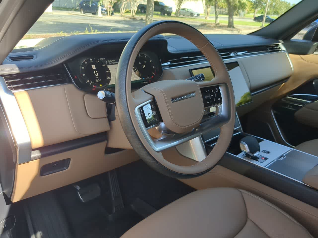 New 2026 Land Rover Range Rover Long Wheelbase Autobiography AWD/4WD image 10