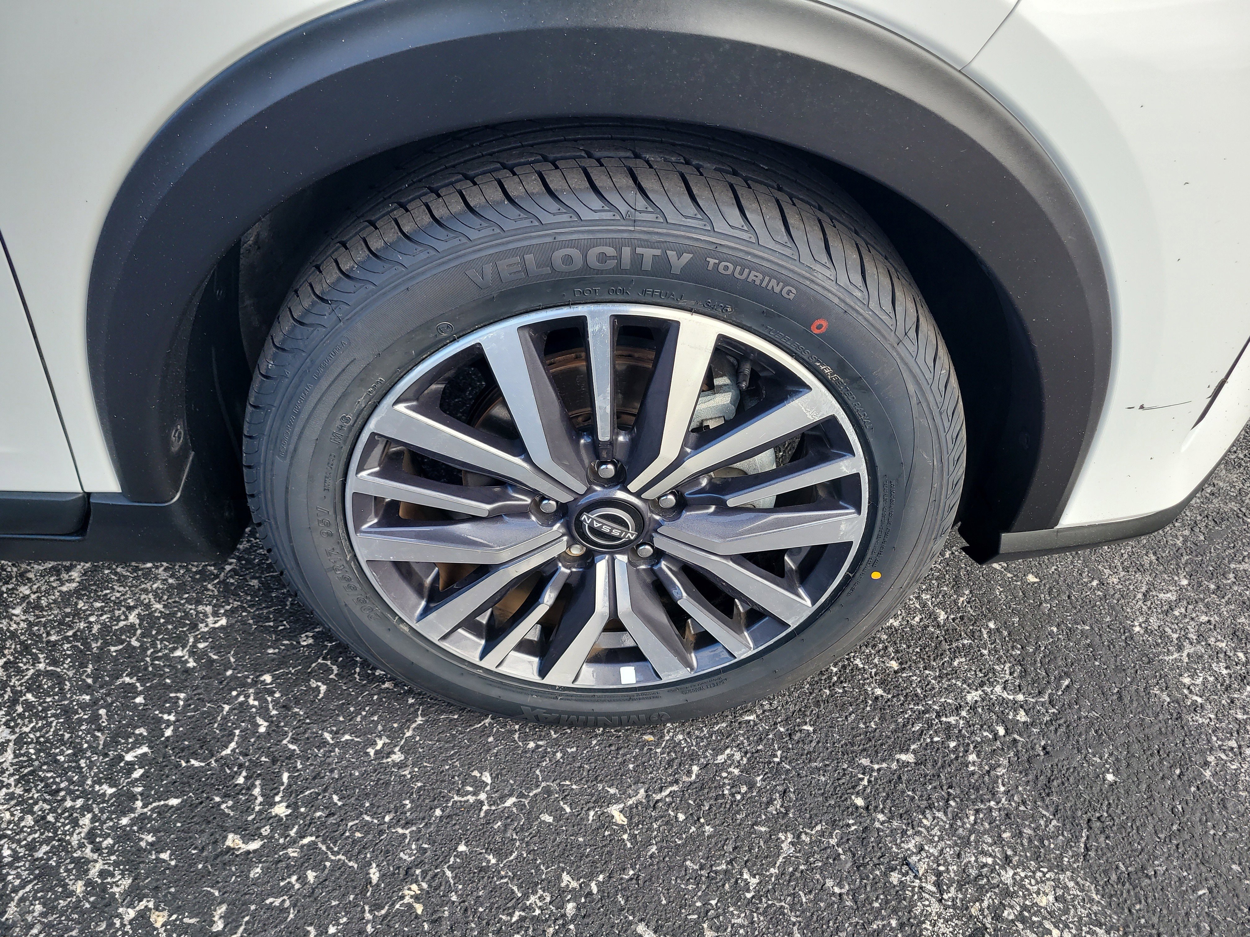 Used 2024 Nissan Kicks SV image 10