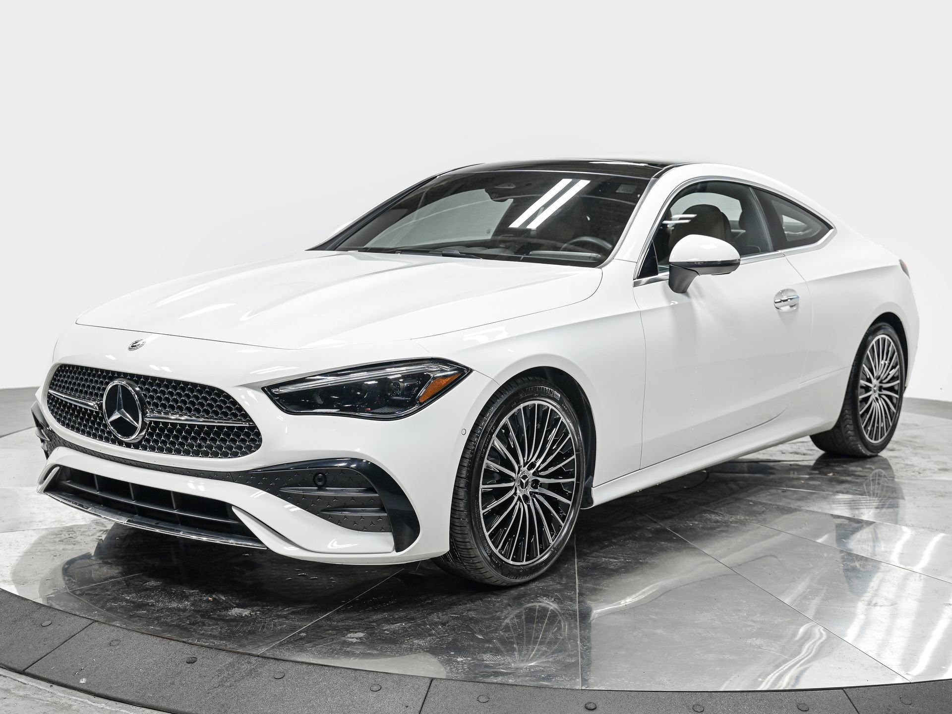 Used 2025 Mercedes-Benz CLE 300 4MATIC Coupe image 1