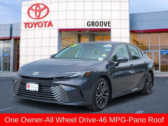 Used 2025 Toyota Camry XLE w/ Premium Package AWD/4WD image 1