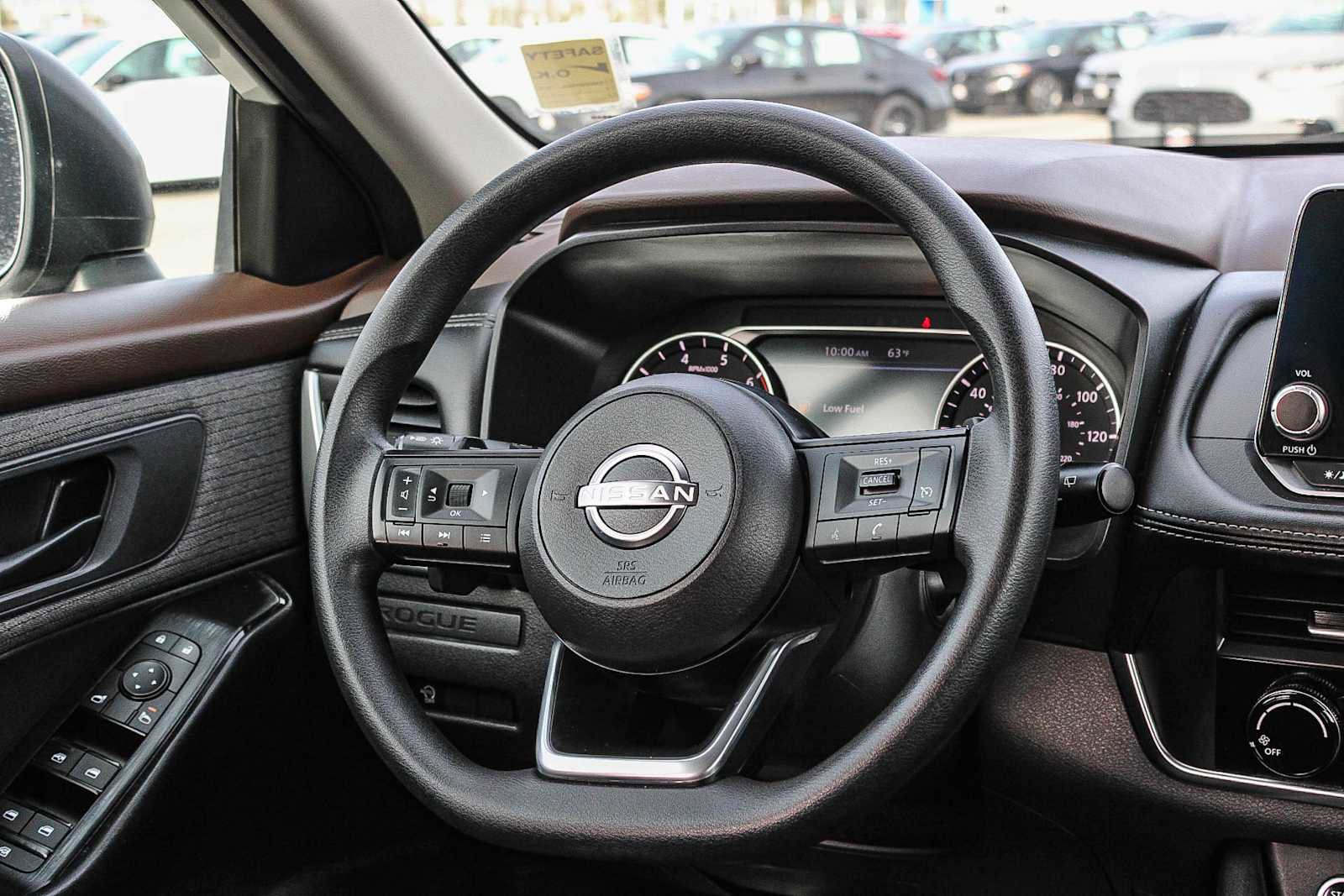 Used 2023 Nissan Rogue S image 14